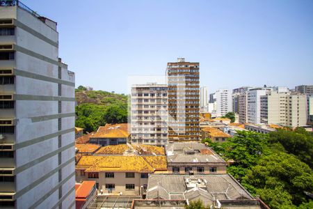 Vista da Sala de apartamento para alugar com 2 quartos, 68m² em Icaraí, Niterói