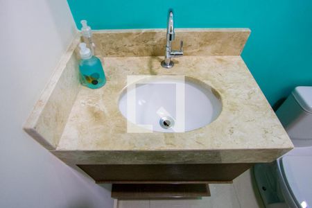 Casa à venda com 143m², 2 quartos e 3 vagas Casa à venda com 143m², 2 quartos e 3 vagasLavabo