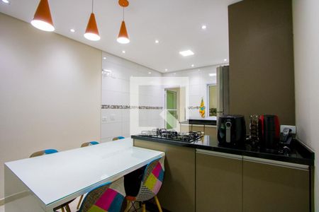 Casa à venda com 143m², 2 quartos e 3 vagas Casa à venda com 143m², 2 quartos e 3 vagasCozinha