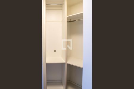 Apartamento para alugar com 83m², 2 quartos e 2 vagasCloset
