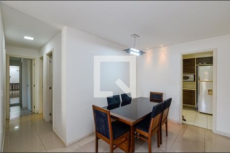 Sala de apartamento para alugar com 3 quartos, 90m² em Vital Brasil, Niterói