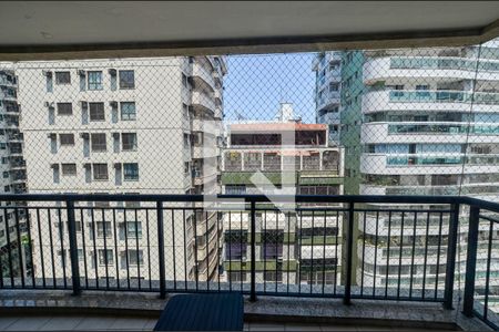 Quarto de apartamento para alugar com 3 quartos, 90m² em Vital Brasil, Niterói