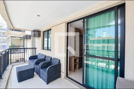 Sala de apartamento para alugar com 3 quartos, 90m² em Vital Brasil, Niterói