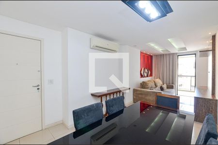 Sala de apartamento para alugar com 3 quartos, 90m² em Vital Brasil, Niterói