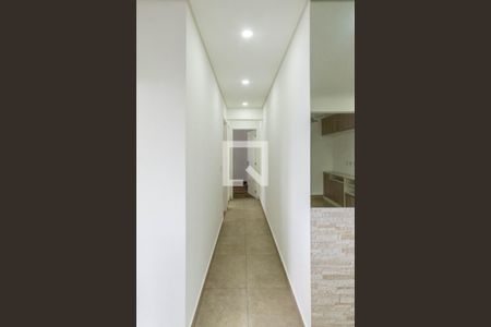 Corredor de apartamento para alugar com 2 quartos, 59m² em Picanço, Guarulhos