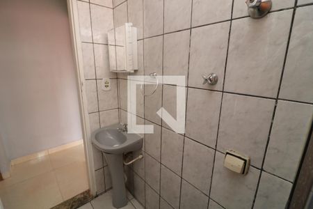 Casa para alugar com 111m², 2 quartos e 1 vagaBanheiro
