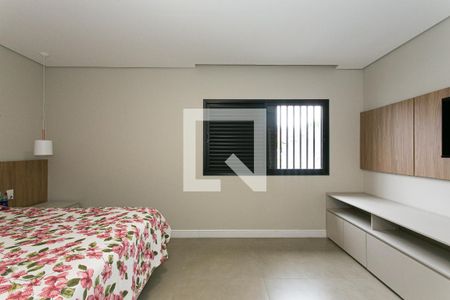 Casa à venda com 320m², 5 quartos e 5 vagasSuíte 1