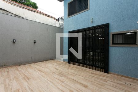 Casa à venda com 320m², 5 quartos e 5 vagasQuintal