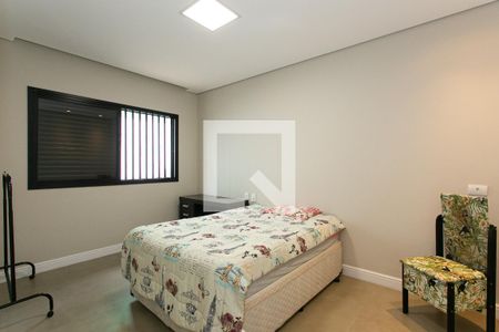 Casa à venda com 320m², 5 quartos e 5 vagasSuíte 2