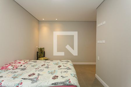 Casa à venda com 320m², 5 quartos e 5 vagasSuíte 2