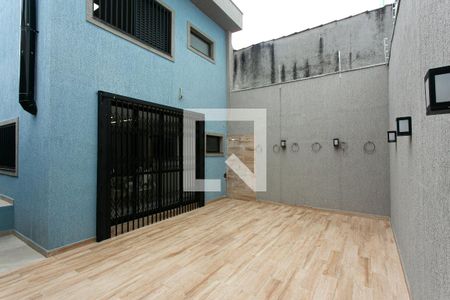Casa à venda com 320m², 5 quartos e 5 vagasQuintal