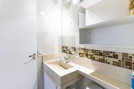 Apartamento à venda com 41m², 2 quartos e 1 vaga Apartamento à venda com 41m², 2 quartos e 1 vagaBanheiro