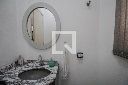 Casa para alugar com 300m², 5 quartos e 4 vagasLavabo
