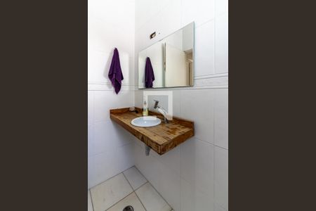 Casa à venda com 172m², 3 quartos e 1 vagaBanheiro Social