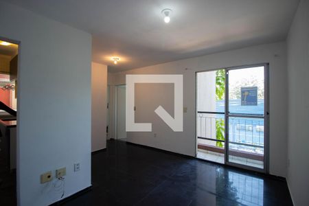 Sala de apartamento para alugar com 2 quartos, 47m² em Vila Carmosina, São Paulo