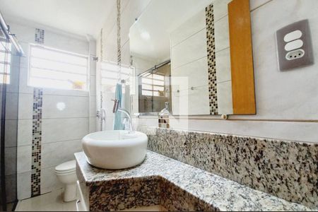 Banheiro de apartamento à venda com 2 quartos, 67m² em Jardim Pauliceia, Campinas