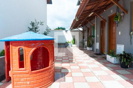 Casa de condomínio à venda com 60m², 2 quartos e 1 vaga Casa de condomínio à venda com 60m², 2 quartos e 1 vagaÁrea comum - Playground