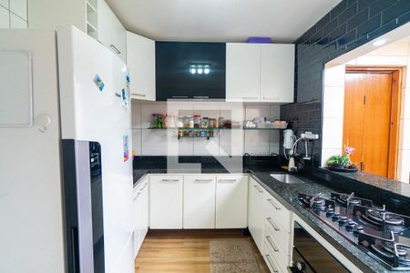 Casa de condomínio à venda com 60m², 2 quartos e 1 vaga Casa de condomínio à venda com 60m², 2 quartos e 1 vagaCozinha