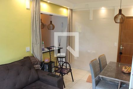 Sala de apartamento para alugar com 2 quartos, 59m² em Vila Voturuá, São Vicente