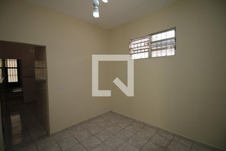 Sala 2 de casa para alugar com 2 quartos, 110m² em Brás de Pina, Rio de Janeiro