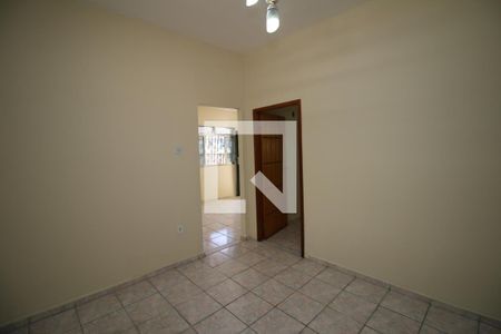 Sala 2 de casa à venda com 2 quartos, 110m² em Brás de Pina, Rio de Janeiro