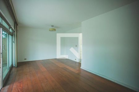 Sala de casa à venda com 3 quartos, 250m² em Indianópolis, São Paulo