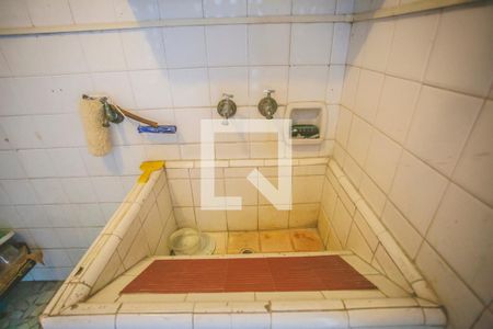 Casa à venda com 250m², 3 quartos e 2 vagasÁrea de Serviço