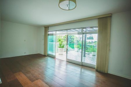 Sala de casa à venda com 3 quartos, 250m² em Indianópolis, São Paulo