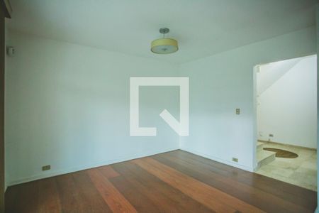 Sala de casa à venda com 3 quartos, 250m² em Indianópolis, São Paulo