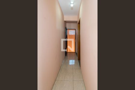 Corredor  de casa à venda com 1 quarto, 55m² em Brás de Pina, Rio de Janeiro