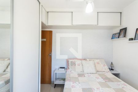 Apartamento à venda com 78m², 2 quartos e 1 vagaQuarto 2