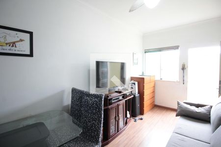 Sala de casa para alugar com 2 quartos, 60m² em São Bernardo, Belo Horizonte