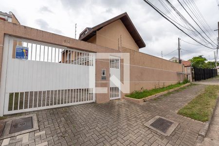 Casa de condomínio para alugar com 210m², 3 quartos e 2 vagasFachada