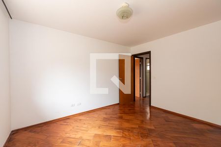 Casa de condomínio para alugar com 210m², 3 quartos e 2 vagasQuarto 2