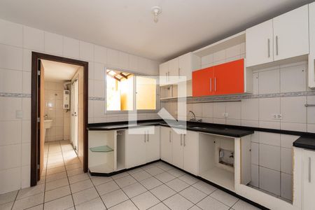 Casa de condomínio para alugar com 210m², 3 quartos e 2 vagasCozinha