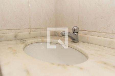 Casa de condomínio para alugar com 210m², 3 quartos e 2 vagasLavabo