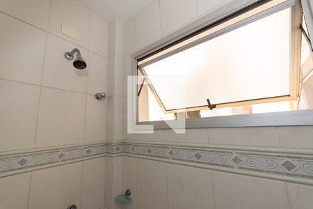 Casa de condomínio para alugar com 210m², 3 quartos e 2 vagasBanheiro