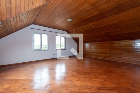 Casa de condomínio para alugar com 210m², 3 quartos e 2 vagasÁtico