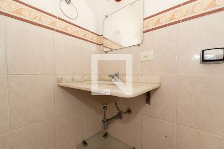 Casa de condomínio para alugar com 210m², 3 quartos e 2 vagasLavabo