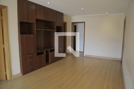 Casa à venda com 6 quartos, 375m² em Vila Comercial, São Paulo