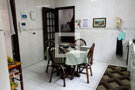 Casa à venda com 215m², 3 quartos e 3 vagasCozinha