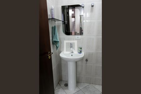 Casa à venda com 215m², 3 quartos e 3 vagasBanheiro 4