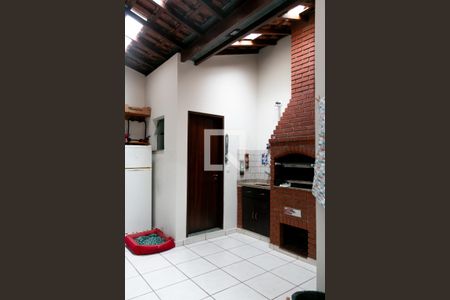 Casa à venda com 215m², 3 quartos e 3 vagasQuintal