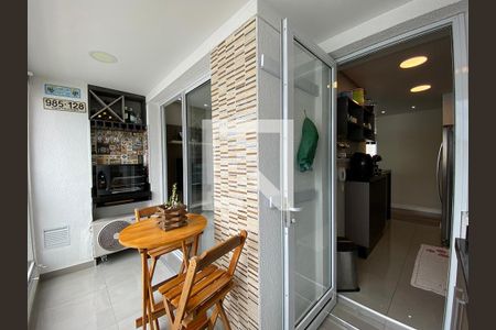 Apartamento à venda com 56m², 2 quartos e 1 vagaÁrea de Serviço