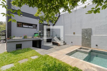 Casa à venda com 261m², 3 quartos e 5 vagasPiscina