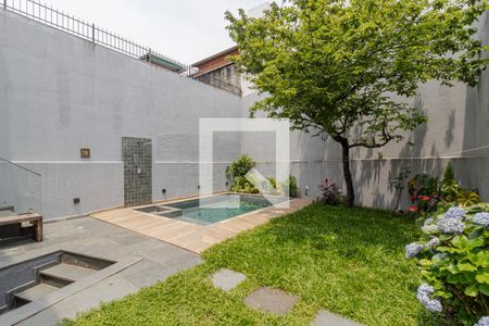 Casa à venda com 261m², 3 quartos e 5 vagasPiscina