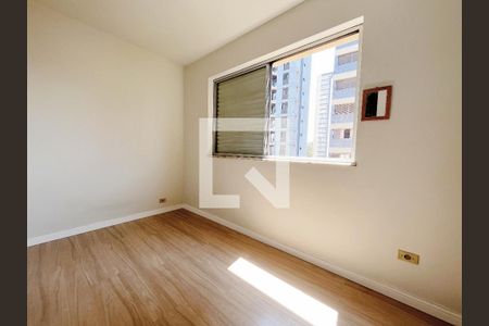 Quarto  de apartamento à venda com 1 quarto, 46m² em Vila Itapura, Campinas
