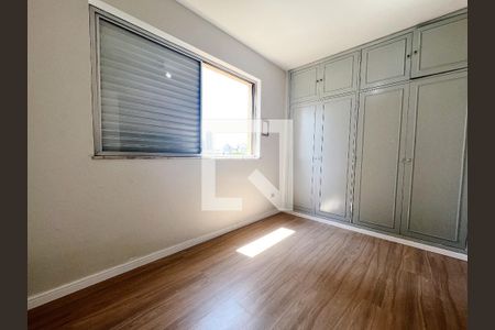 Quarto  de apartamento à venda com 1 quarto, 46m² em Vila Itapura, Campinas