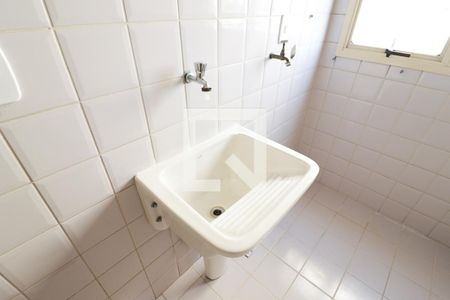 Apartamento à venda com 60m², 3 quartos e 1 vagaÁrea de Serviço