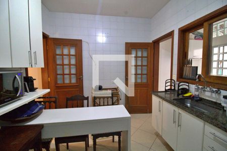 Casa de condomínio à venda com 170m², 3 quartos e 2 vagas Casa de condomínio à venda com 170m², 3 quartos e 2 vagasCozinha